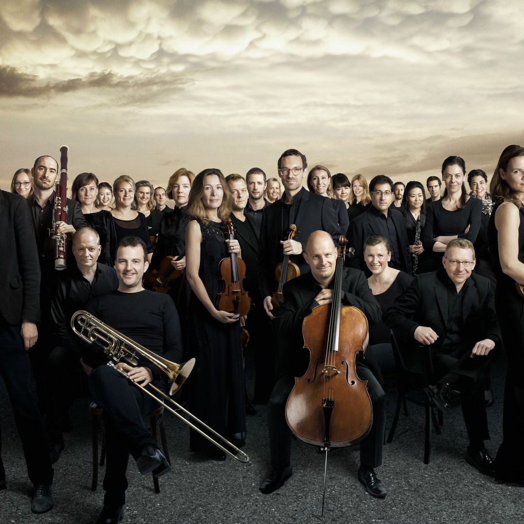 Sir Simon Rattle und das Mahler Chamber Orchestra mit Mozarts letzten Symphonien